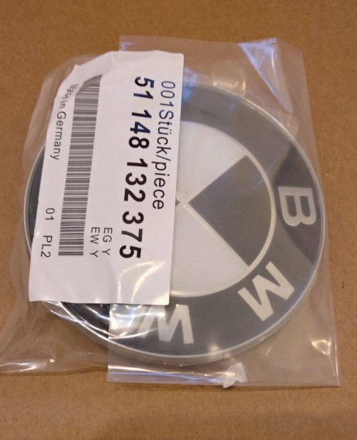 BMW új embléma (logó, jel) első vagy hátsó 82/78 mm fekete-fehér
