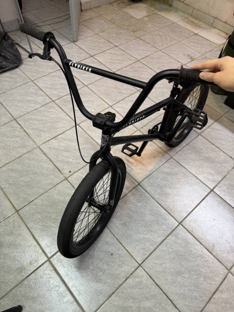 BMX fekete flybike