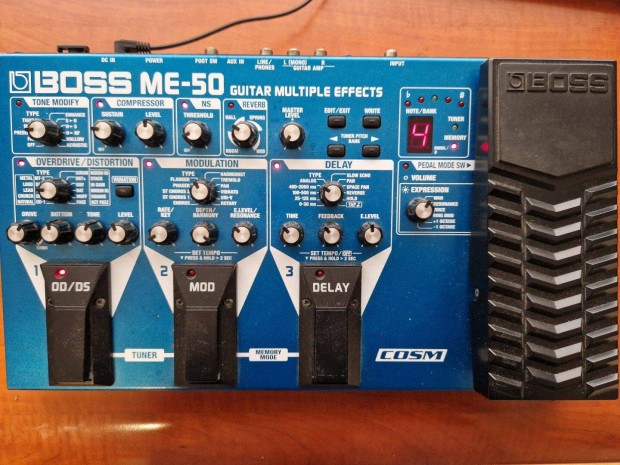 BOSS ME-50 gitár multieffekt