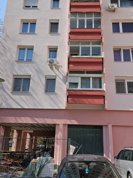 BP. B�k�smegyer, Juh�sz Gyula utc�ban elad� panel lak�s 62 M Ft