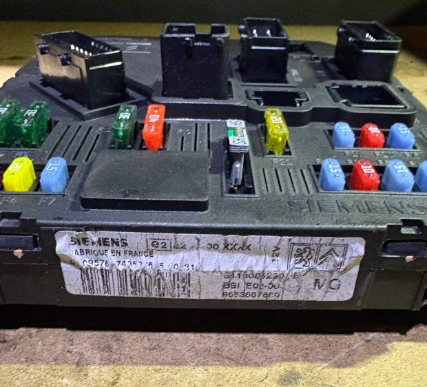 BSI E02 - 00 9653667680 Peugeot 206