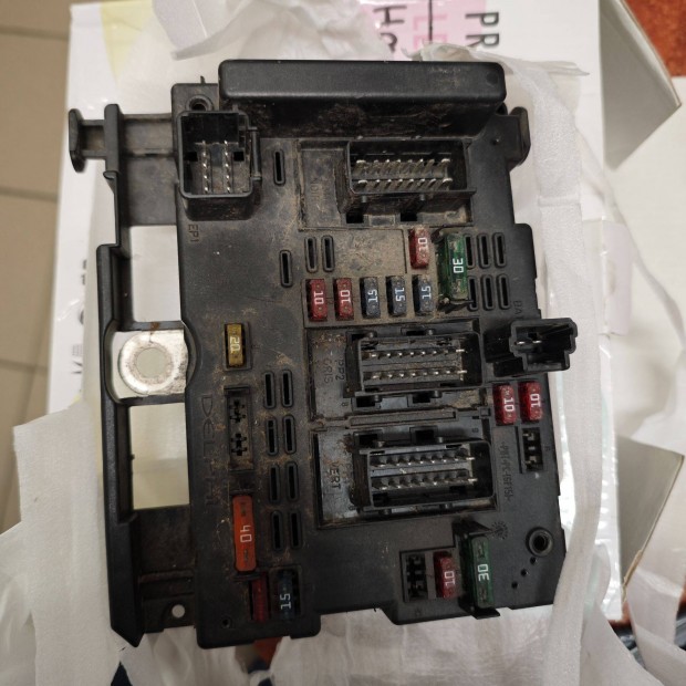 BSM B3 motortri biztostk tbla