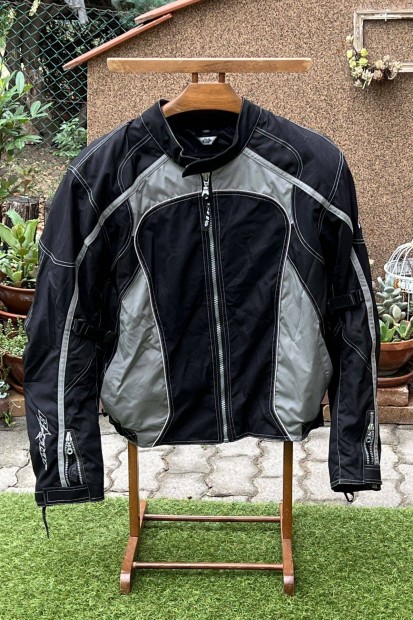 B-Star motoros dzseki újszerű állapotban eladó!