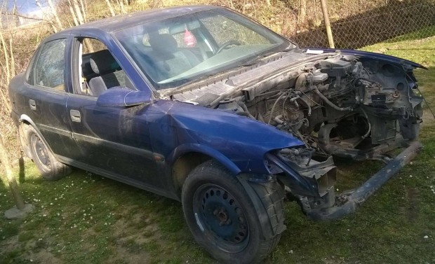 B Vectra 1.6i 8v bonts
