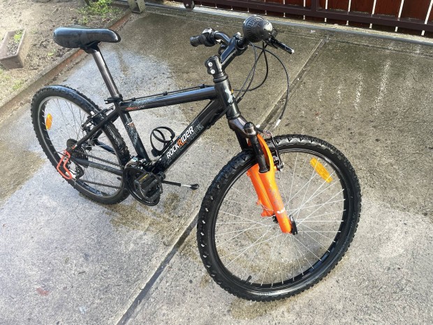 B-twin 20"-os kerekpar