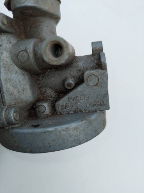 Babetta 207,210  gy�ri eredeti cseh karbur�tol  porlaszt� elad�.#24579