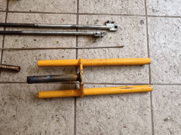 Babetta 207 kormny, els villa, teleszkp szr, kormny takar   