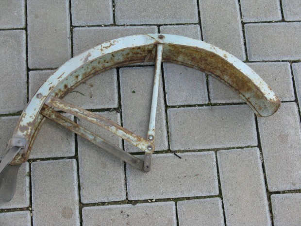 Babetta első sárvédő