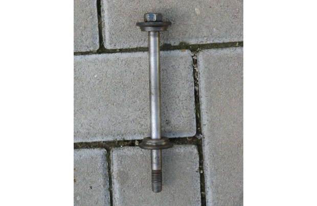 Babetta els� villa csavar