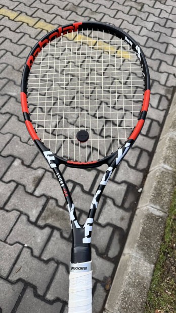 Babolat Evoke 105 teniszt 