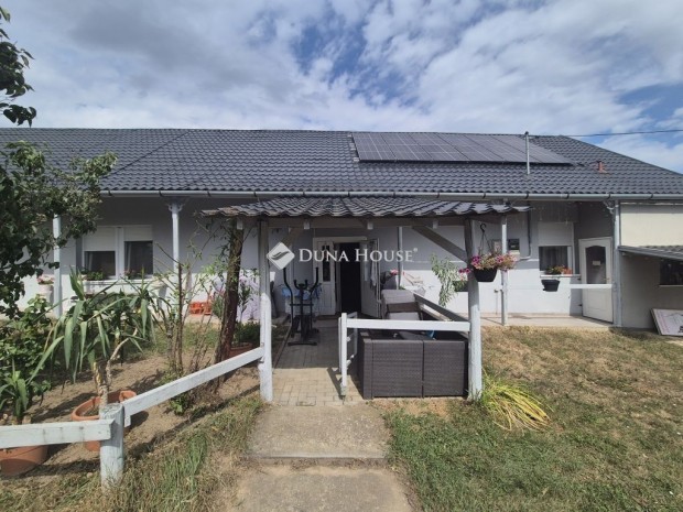 B�bonymegyeri 190 nm-es h�z elad�