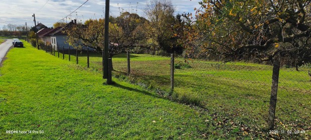 Babosd�br�t�n �pit�si telek elad�!