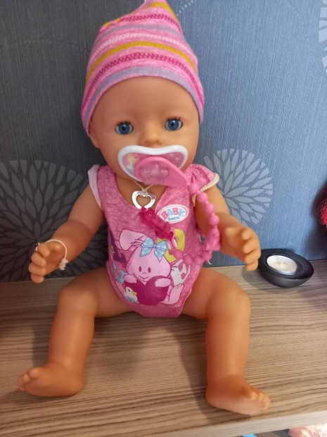 Baby born pisilós baba 43 cm
