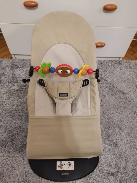 Babybjorn pihenszk Soft - khaki/bzs