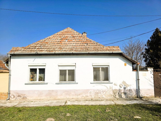 B�cs-Kiskun megye Cs�talja, 3 szob�s csal�di h�z vid�ki nyugalommal