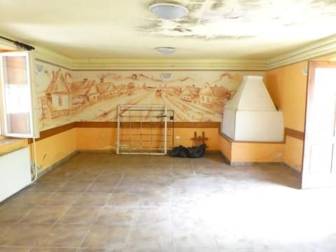 B�cs-Kiskun v�rmegy�ben B�tya Als�sz�ll�son a f��t mellett a kor�bbi