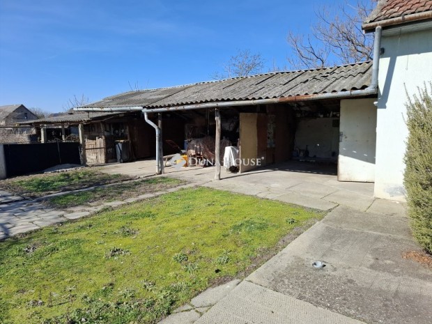 B�csalm�si 100 nm-es h�z elad�