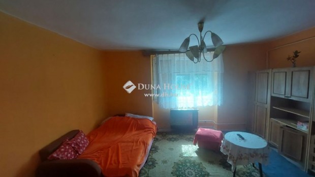 B�csalm�si elad� 97 nm-es h�z