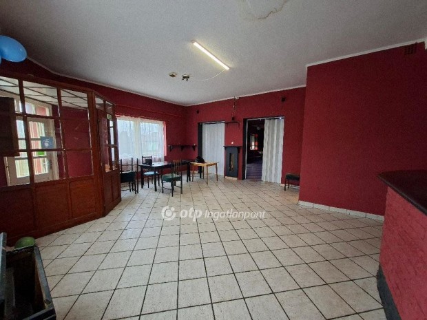 B�csbokodi elad� 208 nm-es h�z