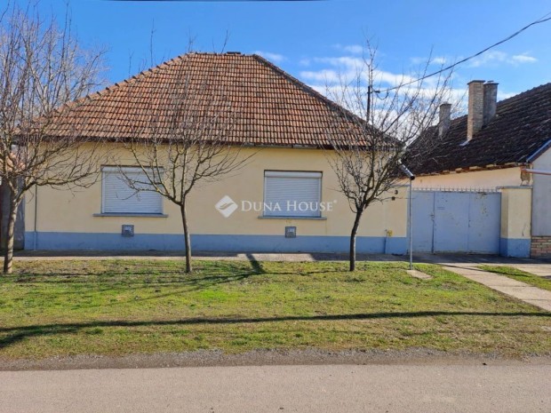 B�csbokodi elad� 87 nm-es h�z