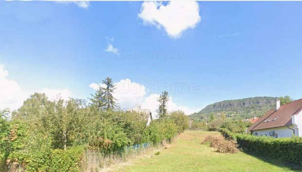 Badacsonyt�rdemicen �p�t�si telek elad�