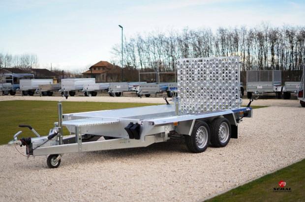 Bakon - akci�s �j Bau g�psz�ll�t� ut�nfut� (2.7 tonna) - 1.990.000 Ft