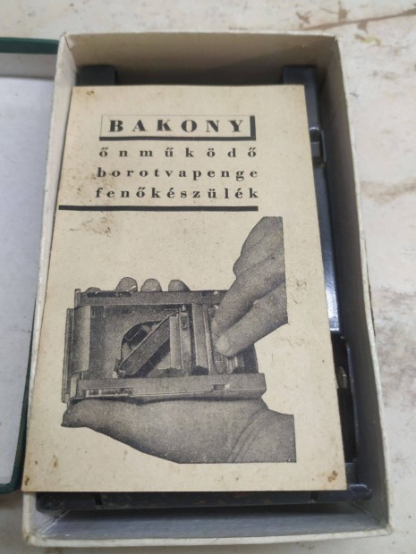 Bakony borotvaélező és penge dobozában eladó!