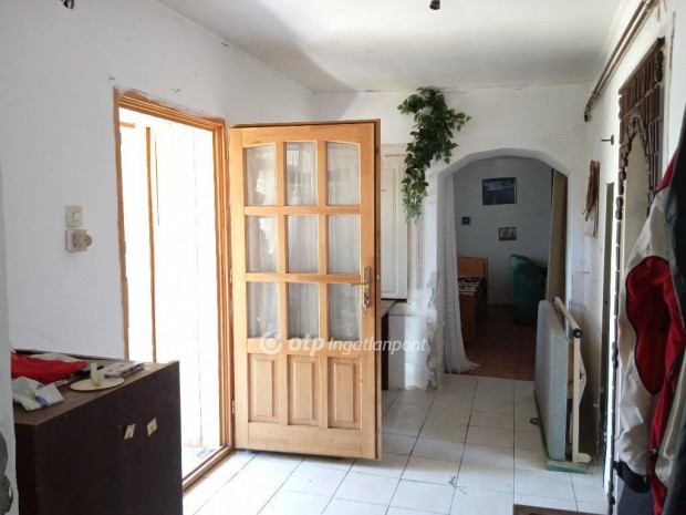 Bakonyj�k�i elad� 78 nm-es h�z