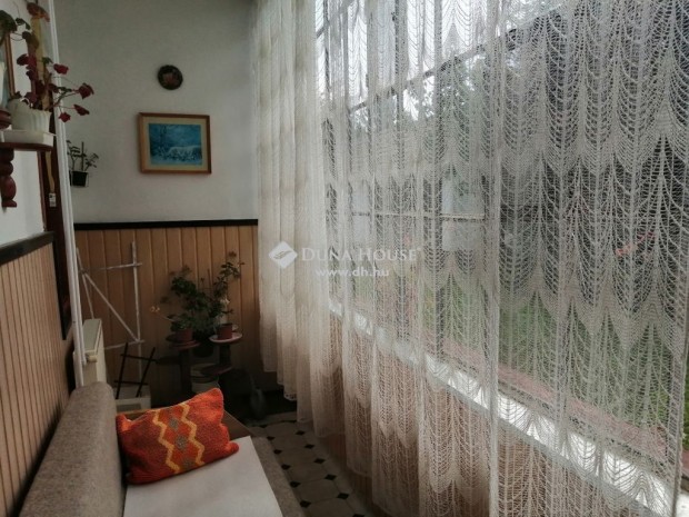 Bakonyszombathelyi elad� 97 nm-es h�z