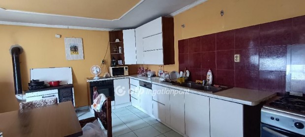 Baksi elad� 85 nm-es h�z