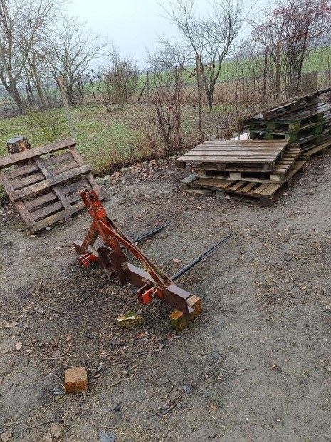 B�larak� elad�!