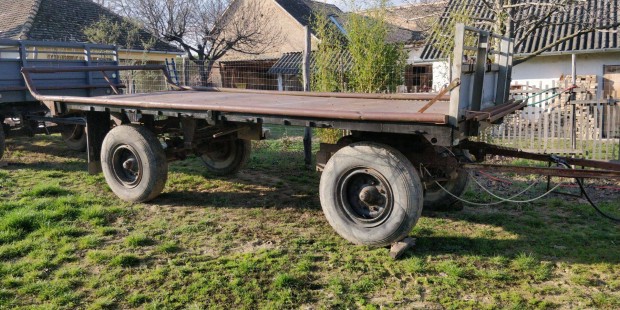 Blaszllt ptkocsi