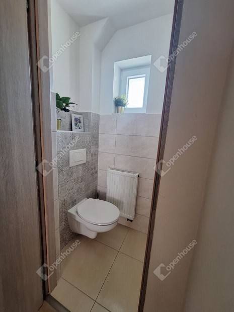 Balaton k�zeli csal�di h�z.