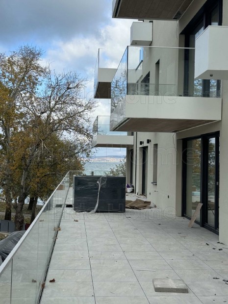 Balaton parti Penthouse laks Sifok-Ezstpart