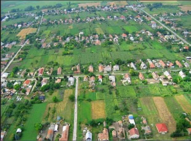 Balaton vonzskrzetben ptsi telek teljes kzmvel! Megri !