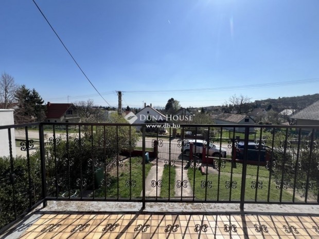 Balatonalm�dii 145 nm-es h�z elad�