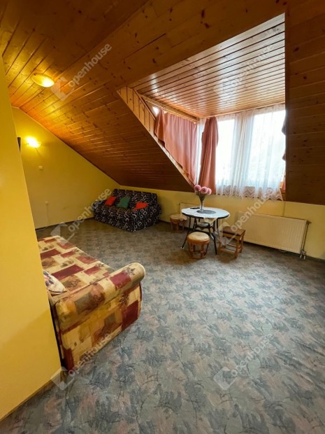 Balatonboglár frekventált részén 2 szobás lakás eladó