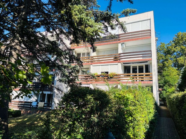 Balatonf�reden a Partt�l 100 m�terre Fel�jitott apartman elad�!