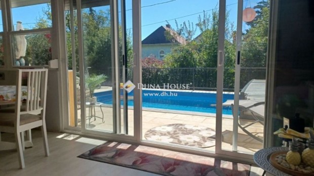 Balatonf�redi 140 nm-es h�z elad�