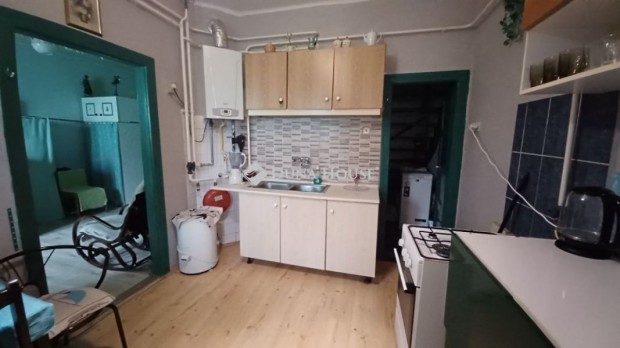 Balatonf�redi 49 nm-es h�z elad�