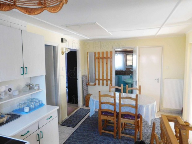 Balatongy�r�k�n lak�s elad�