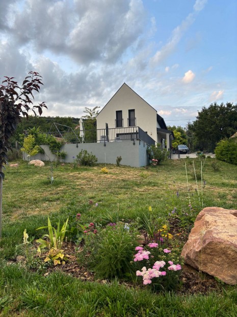 Balatoni panor�m�s �lomotthon Als��rs�n �j �p�t�s� pr�mium h�z