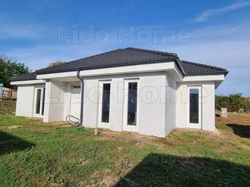 Balatonkilitin �j�p�t�s� csal�si h�z elad�