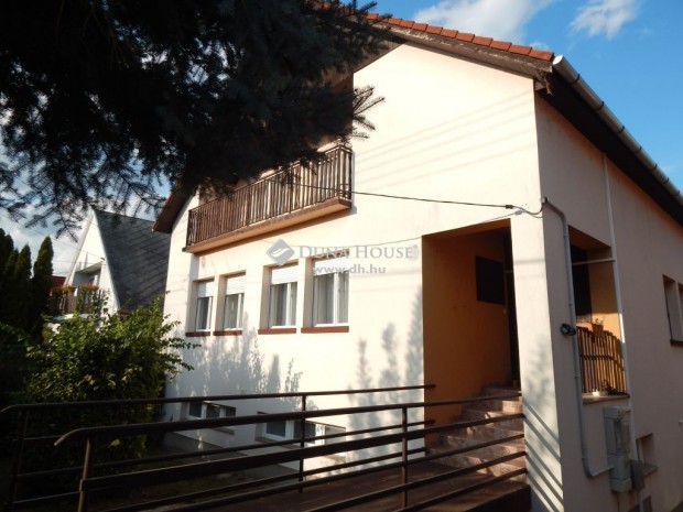 Balatonlellei 265 nm-es h�z elad�