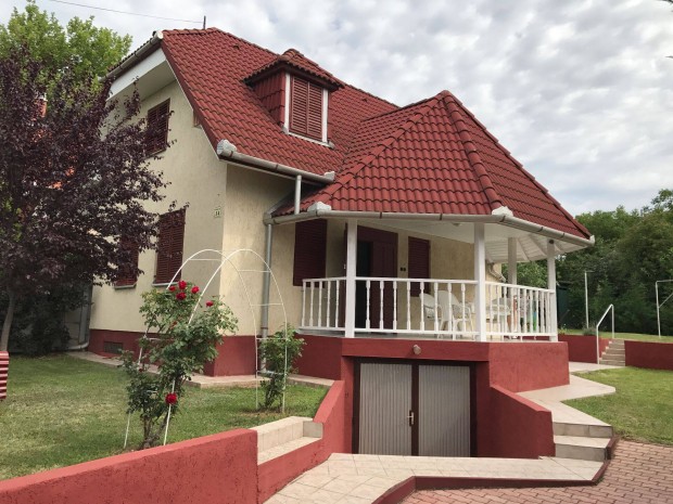 Balatonszepezden, balatoni panor�m�s ingatlan elad�