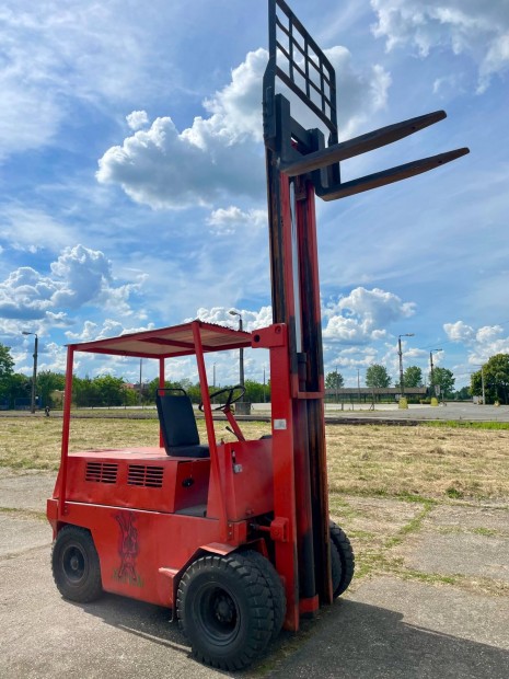 Balcancar 3.2 T teherbírású targonca eladó