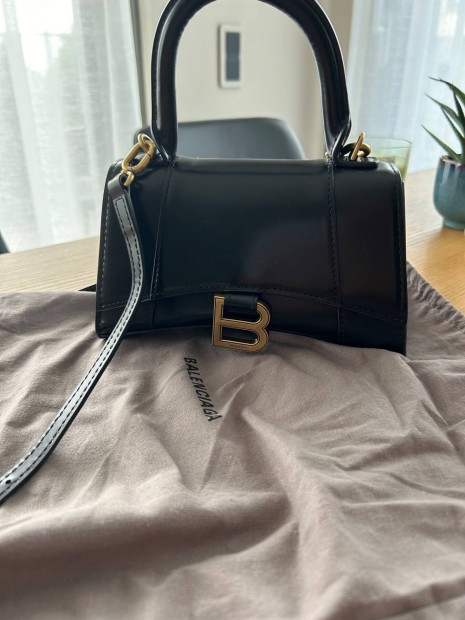 Balenciaga Hourglass tska