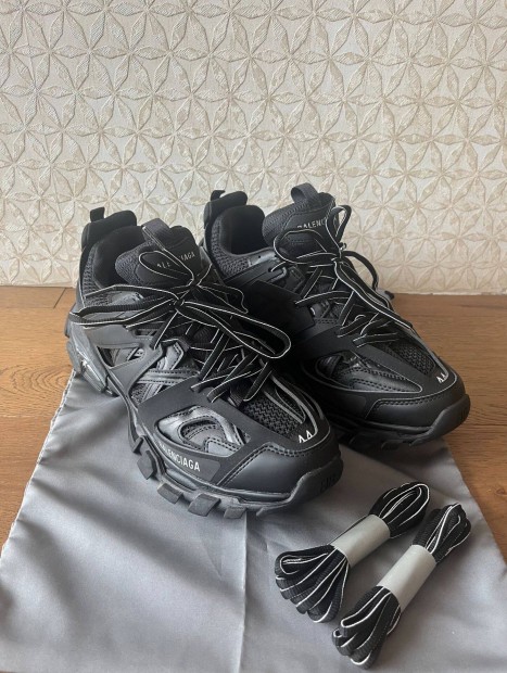 Balenciaga Track 1