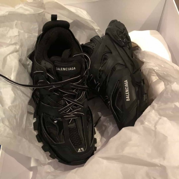 Balenciaga track