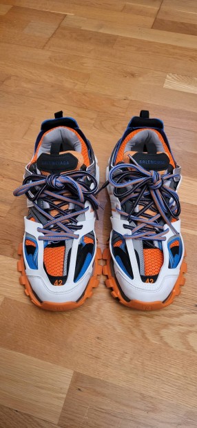 Balenciaga track. size 42, original, can be viewed in the Corvin area